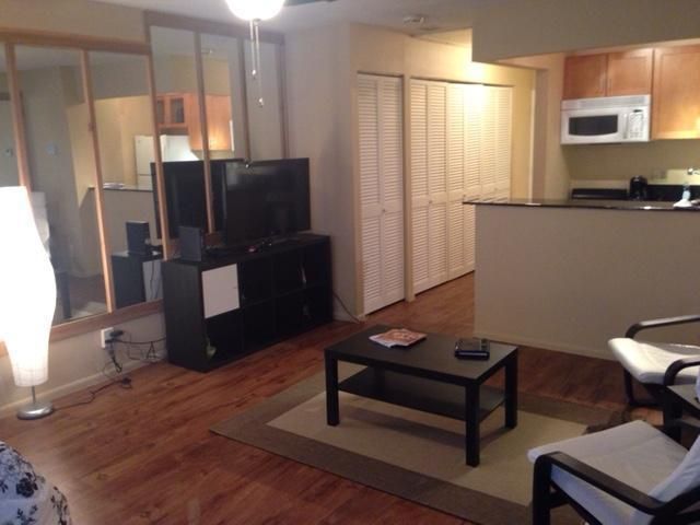 Recently Rented: $1,195 (0 beds, 1 baths, 400 Square Feet)