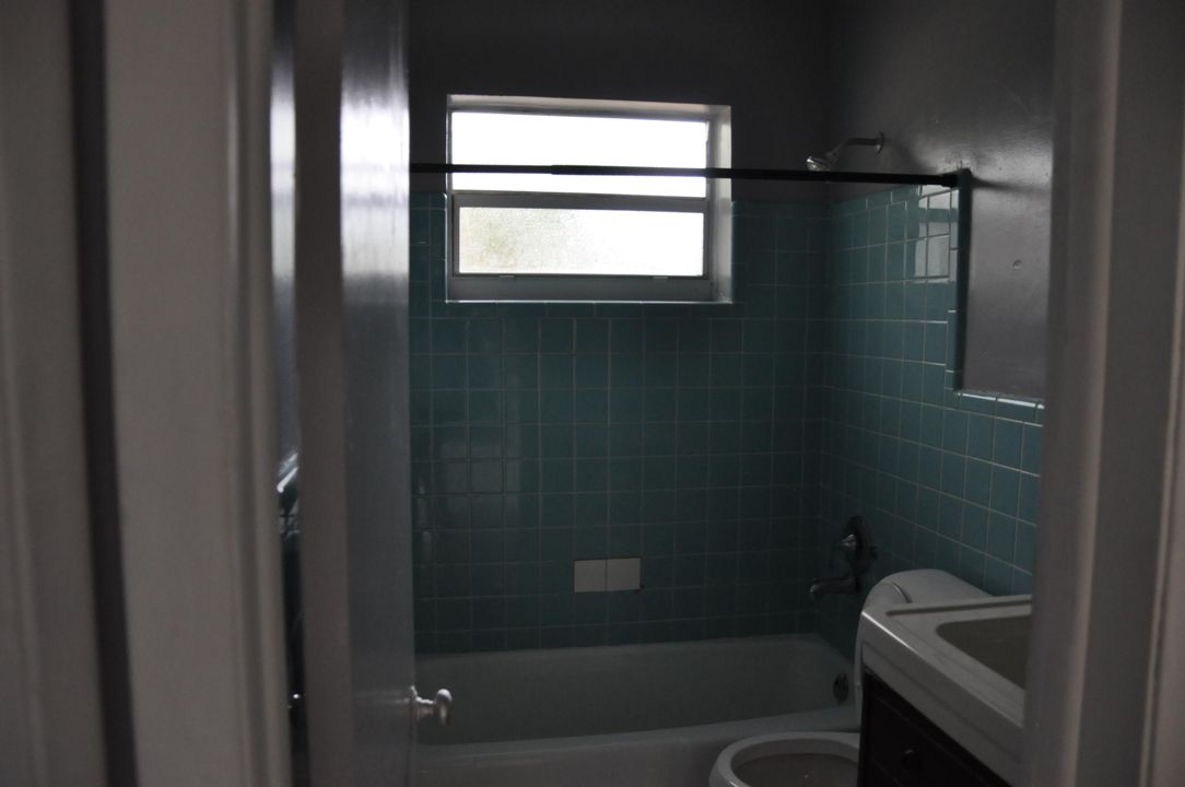 Недавно арендовано: $1,500 (2 спален, 1 ванн, 7493 Квадратных фут)