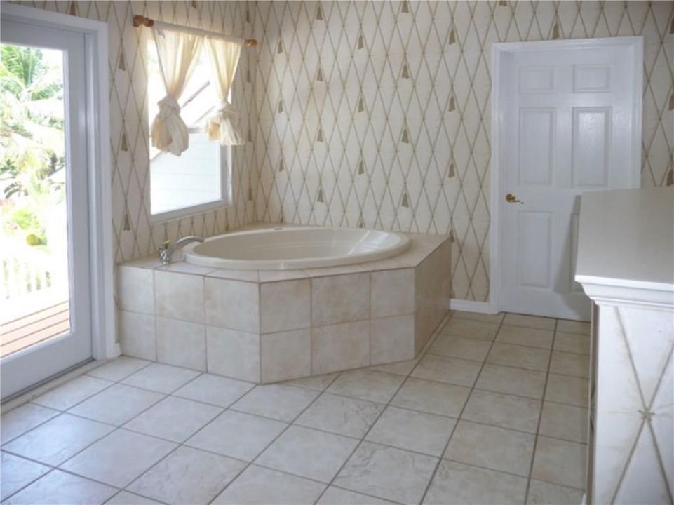 最近租的: $3,750 (3 贝兹, 3 浴室, 2883 平方英尺)