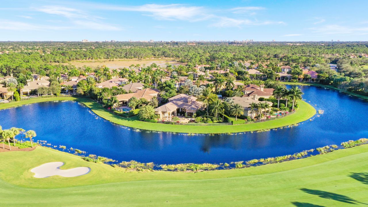 Recently Sold: $2,450,000 (5 beds, 5 baths, 4558 Square Feet)