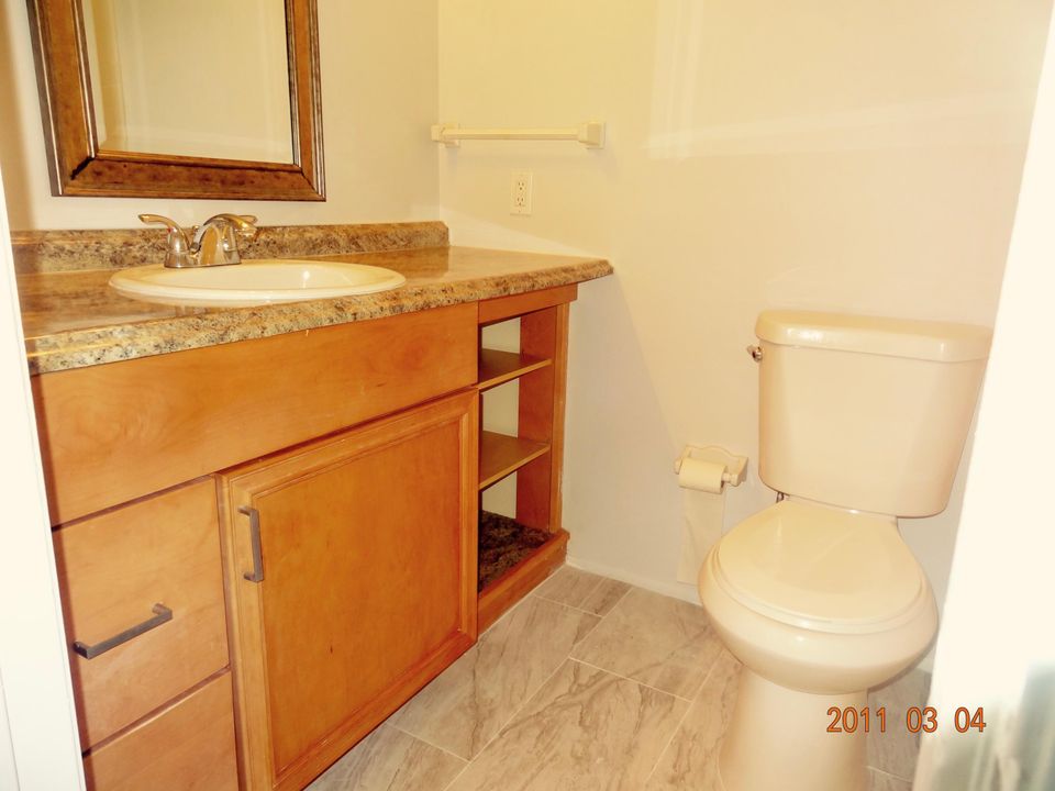 Recently Sold: $100,000 (1 beds, 1 baths, 489 Square Feet)