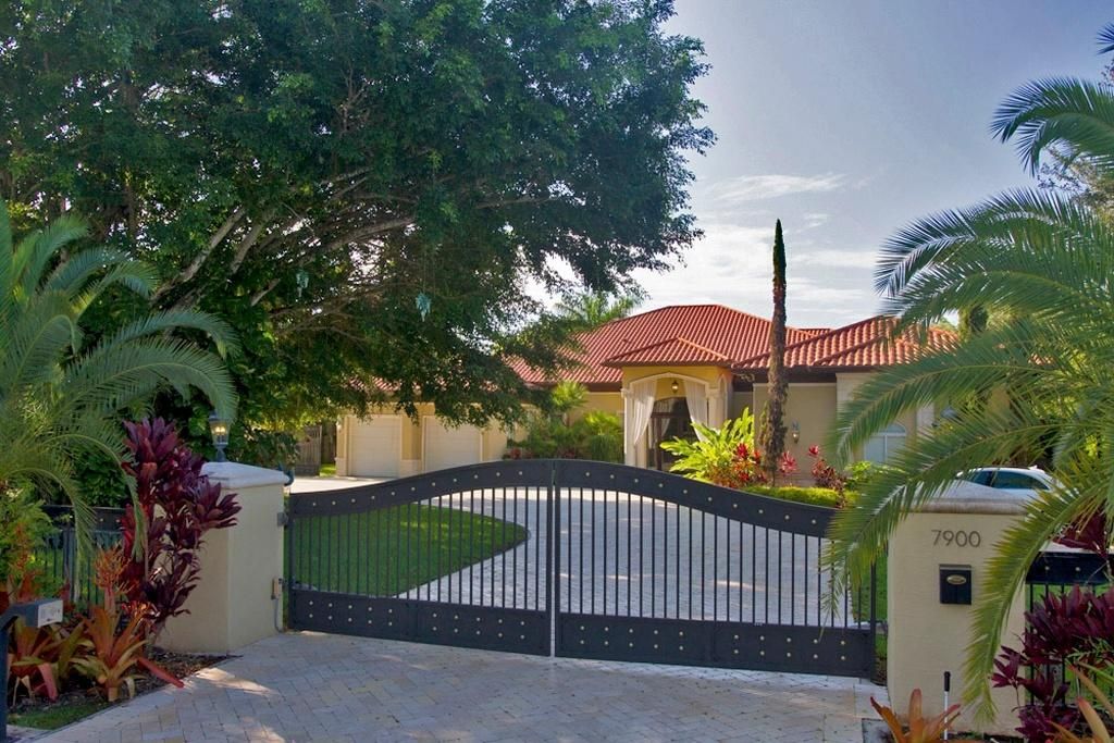 最近租的: $13,000 (8 贝兹, 7 浴室, 5667 平方英尺)