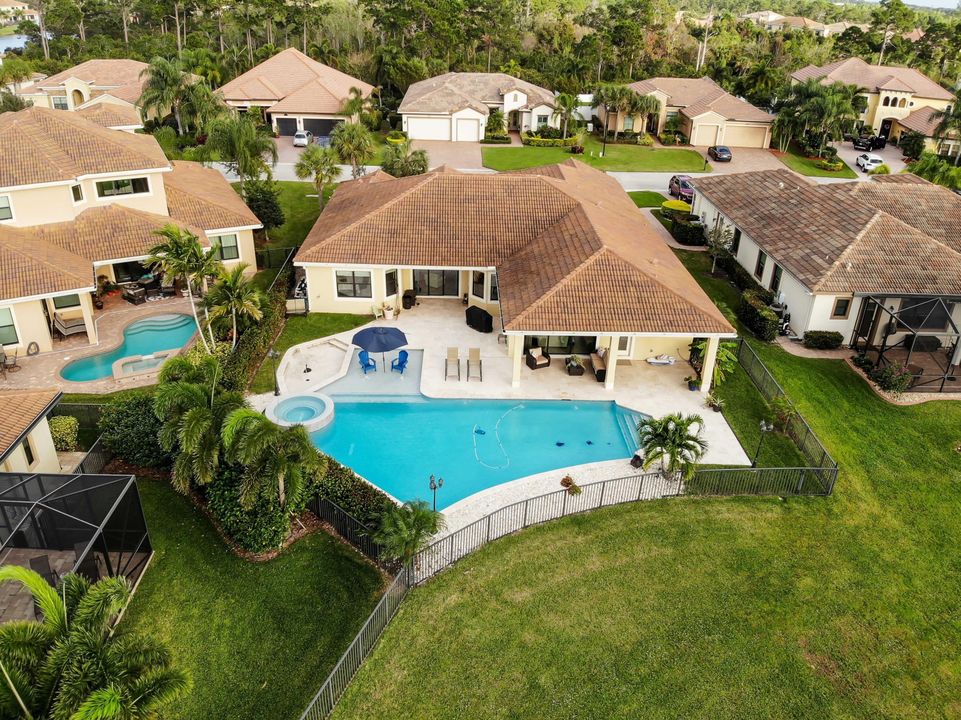 Recently Sold: $595,000 (4 beds, 3 baths, 3057 Square Feet)