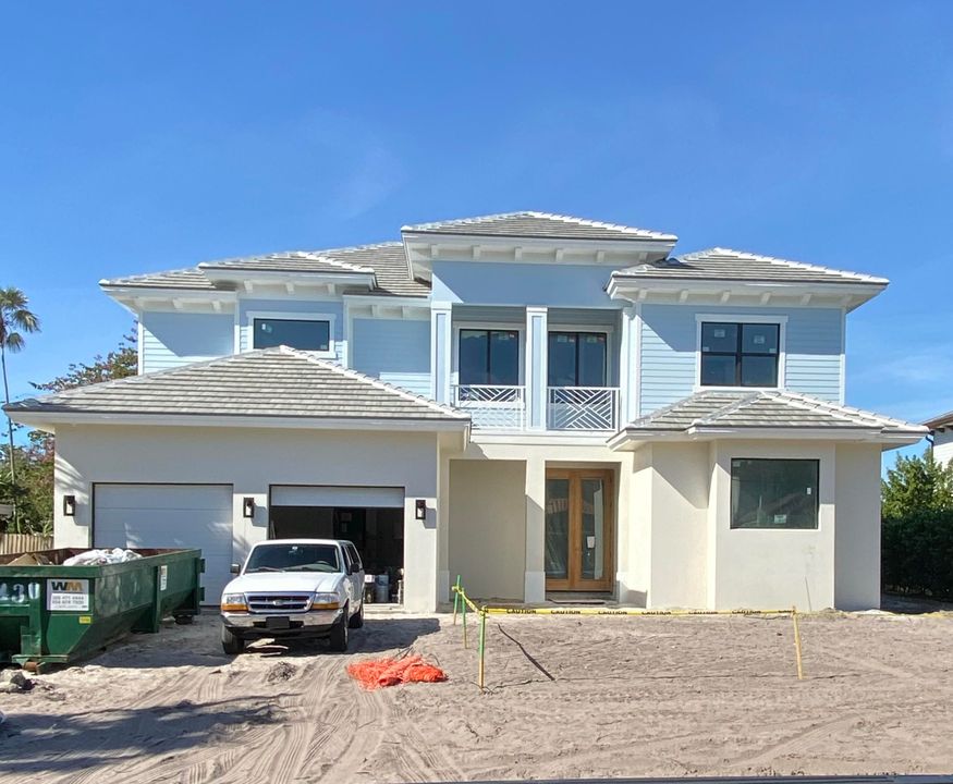 Recently Sold: $2,850,000 (5 beds, 5 baths, 4749 Square Feet)