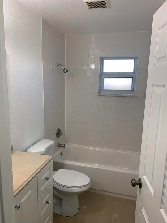 Recently Rented: $1,450 (2 beds, 2 baths, 1102 Square Feet)