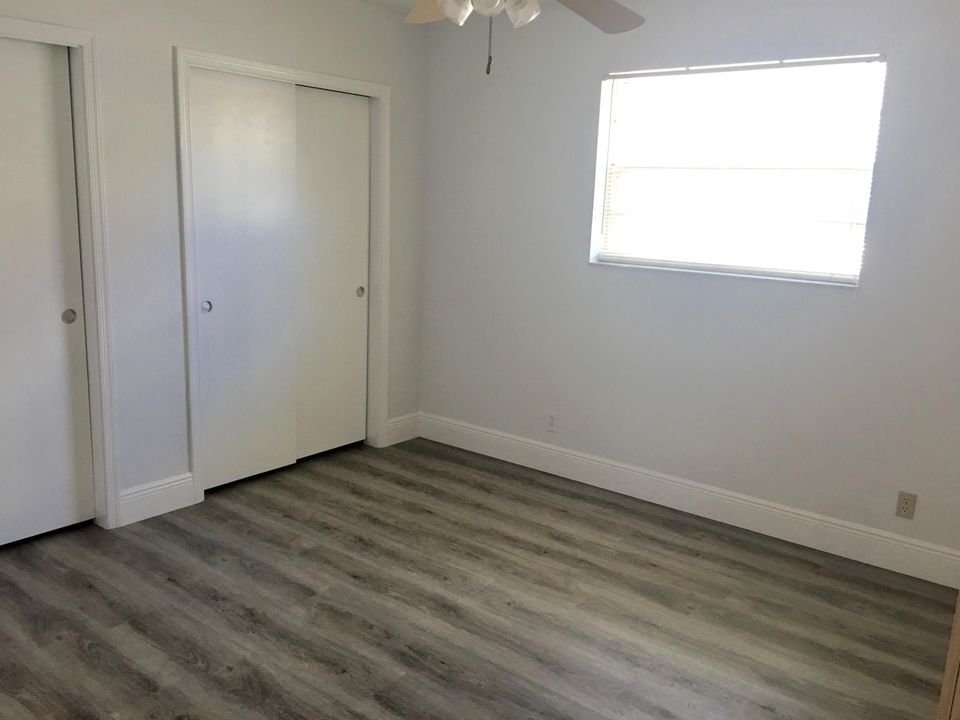 Recently Rented: $2,700 (3 beds, 2 baths, 1655 Square Feet)