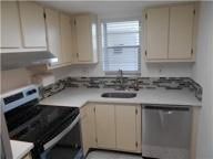 Recently Rented: $1,500 (2 beds, 2 baths, 1070 Square Feet)