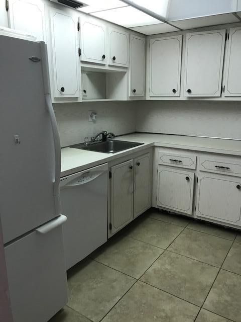 Recently Sold: $42,500 (1 beds, 1 baths, 870 Square Feet)