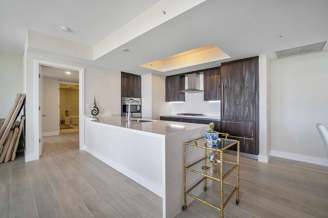 Recently Sold: $825,000 (2 beds, 2 baths, 2107 Square Feet)