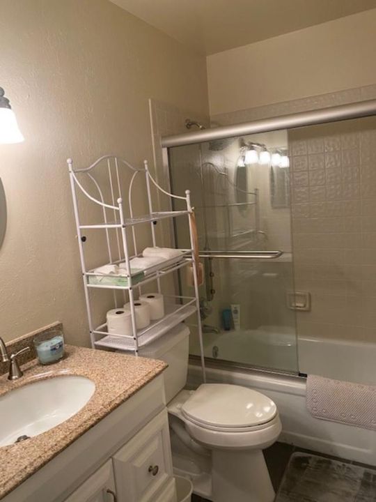 最近租的: $1,500 (2 贝兹, 2 浴室, 1305 平方英尺)