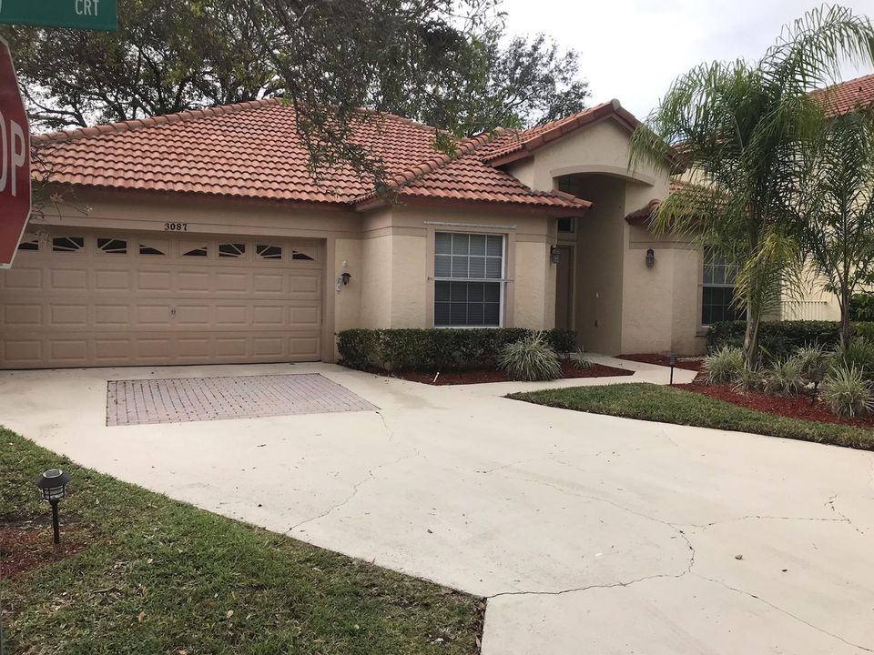 Recently Sold: $295,000 (3 beds, 2 baths, 1458 Square Feet)