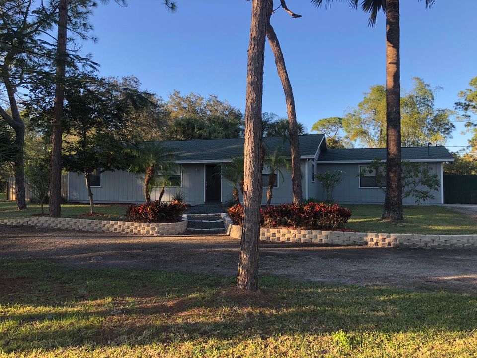 Recently Sold: $360,000 (3 beds, 2 baths, 1344 Square Feet)