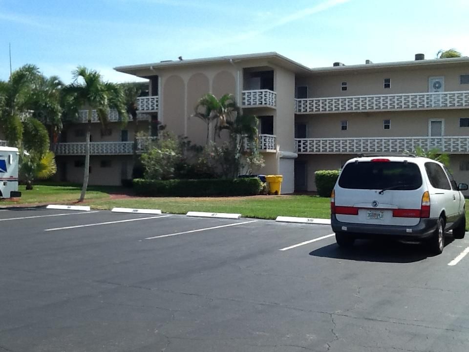 Recently Sold: $39,900 (1 beds, 1 baths, 744 Square Feet)