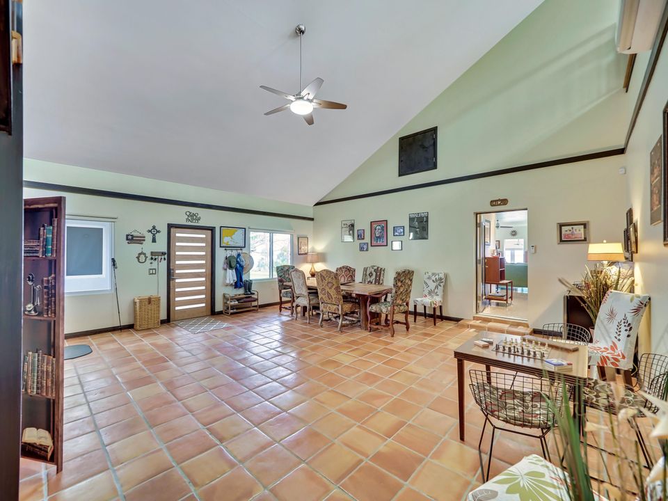 Recently Sold: $799,000 (3 beds, 2 baths, 3360 Square Feet)