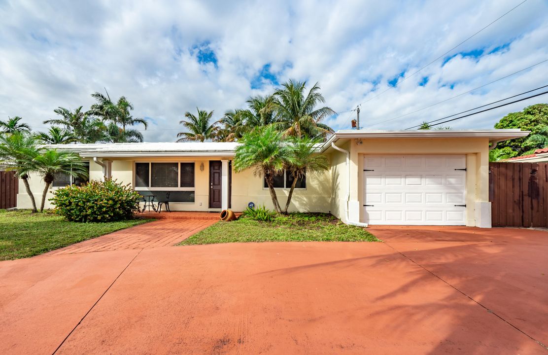 Recently Sold: $424,900 (3 beds, 2 baths, 1582 Square Feet)