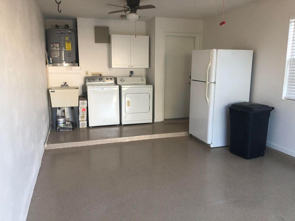 Recently Rented: $2,200 (2 beds, 2 baths, 1500 Square Feet)