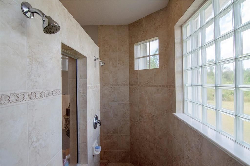 最近售出: $469,000 (4 贝兹, 3 浴室, 2542 平方英尺)