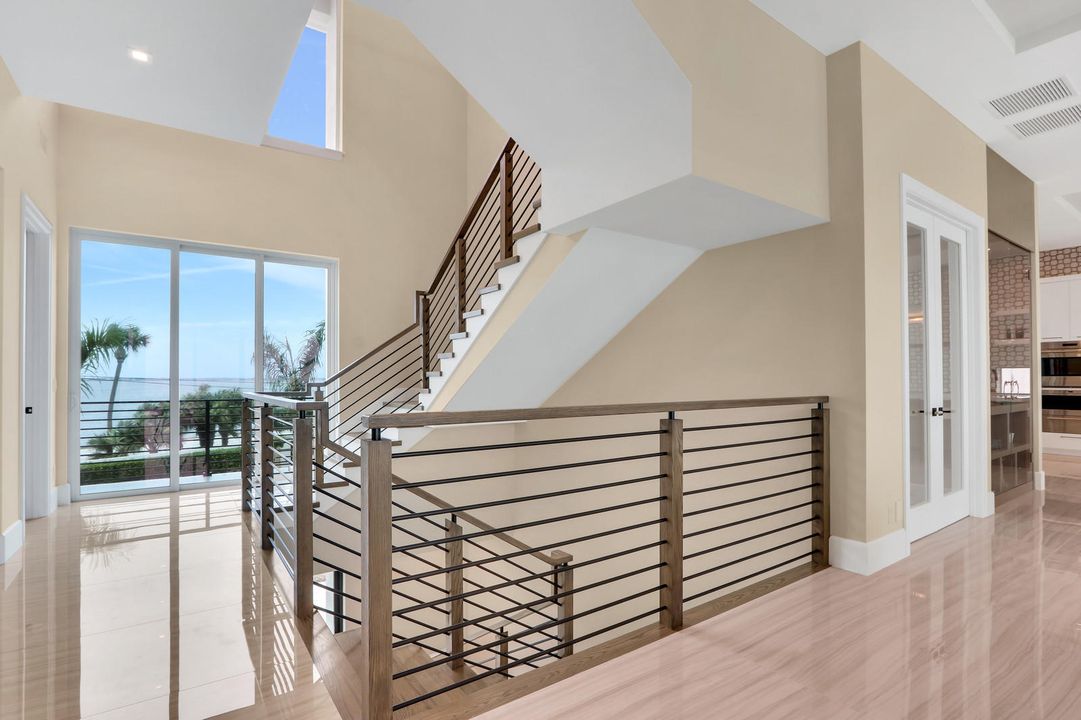 Recently Sold: $3,745,000 (5 beds, 5 baths, 4066 Square Feet)