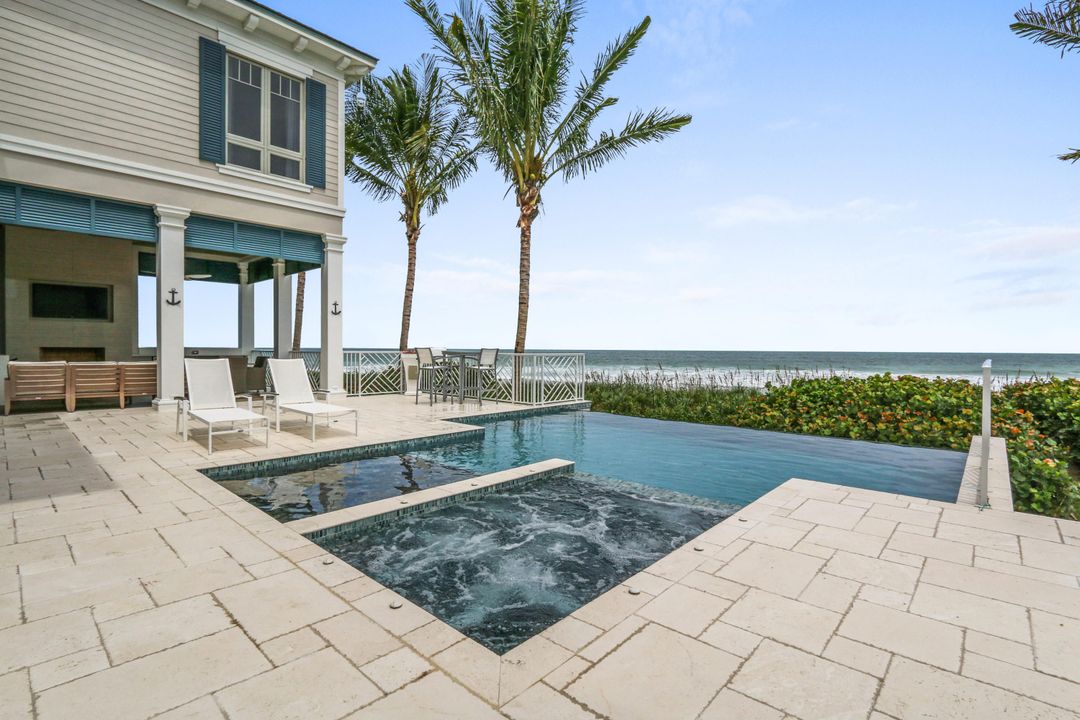 Recently Sold: $5,775,000 (5 beds, 7 baths, 6388 Square Feet)