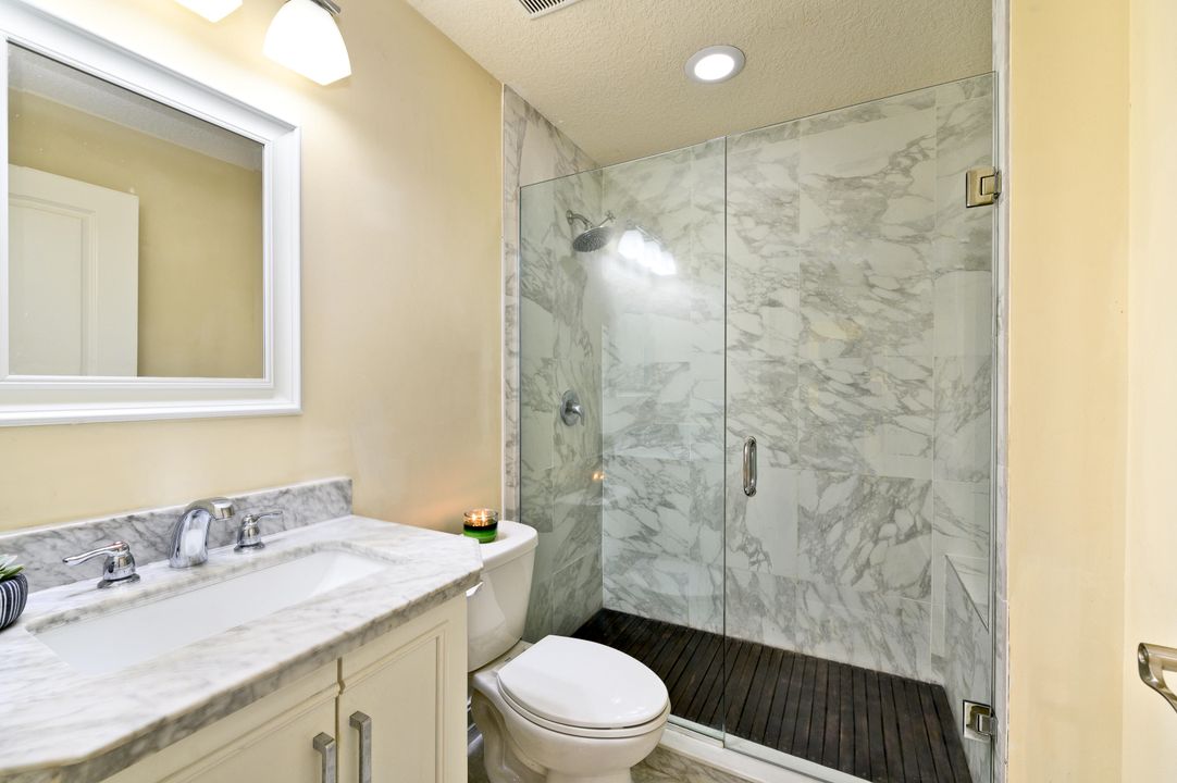 Недавно арендовано: $3,700 (4 спален, 2 ванн, 1968 Квадратных фут)