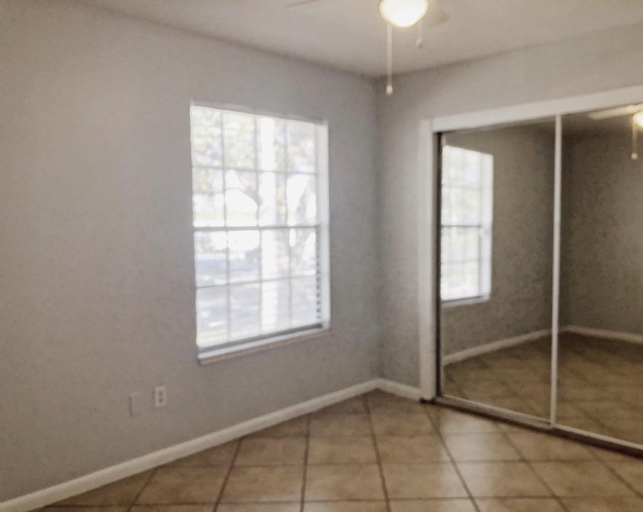 Recently Rented: $1,200 (2 beds, 1 baths, 775 Square Feet)