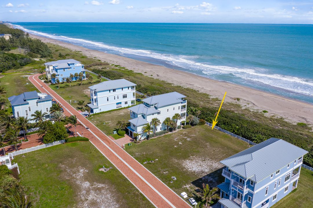 最近售出: $320,000 (0 贝兹, 0 浴室, 0 平方英尺)