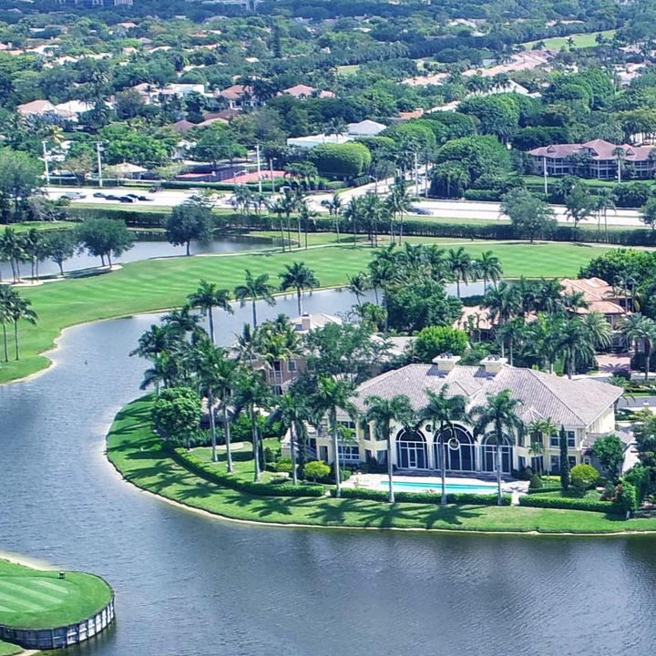 Recently Sold: $6,995,000 (7 beds, 8 baths, 9046 Square Feet)