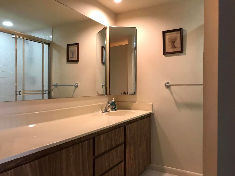 Недавно арендовано: $1,600 (2 спален, 2 ванн, 1236 Квадратных фут)