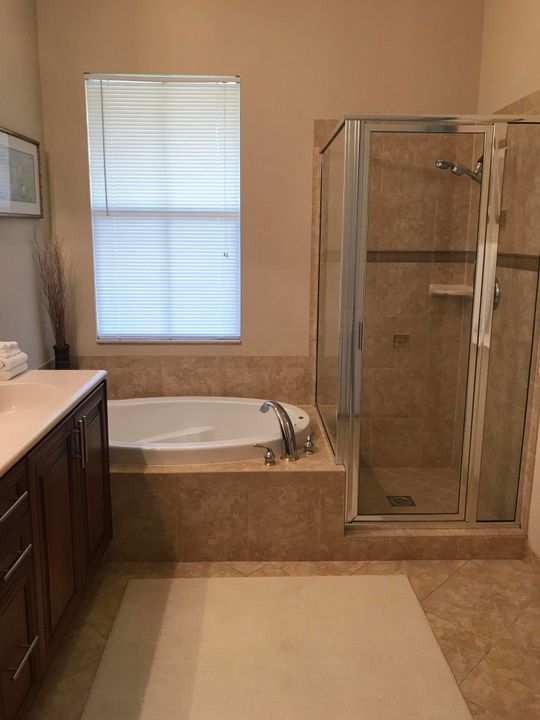 Недавно арендовано: $2,000 (3 спален, 3 ванн, 2212 Квадратных фут)