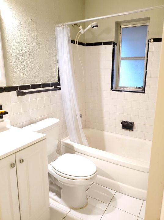Недавно арендовано: $2,200 (3 спален, 2 ванн, 1577 Квадратных фут)