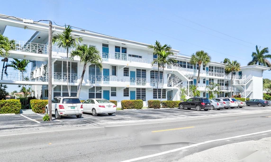 Recently Sold: $262,000 (2 beds, 2 baths, 1030 Square Feet)
