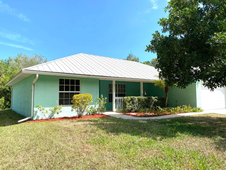 Recently Sold: $189,000 (3 beds, 2 baths, 1451 Square Feet)