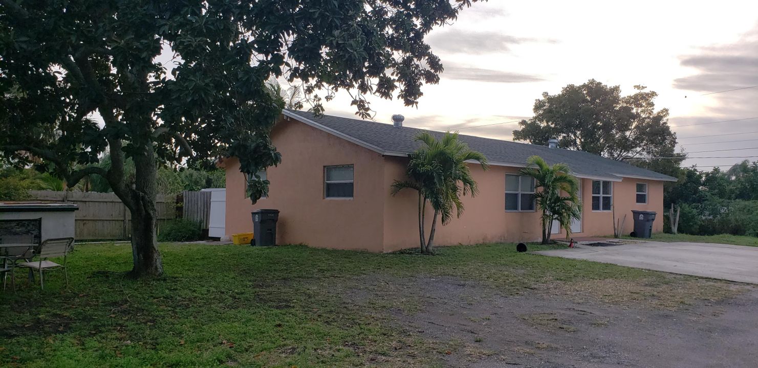 Недавно арендовано: $1,400 (2 спален, 1 ванн, 810 Квадратных фут)