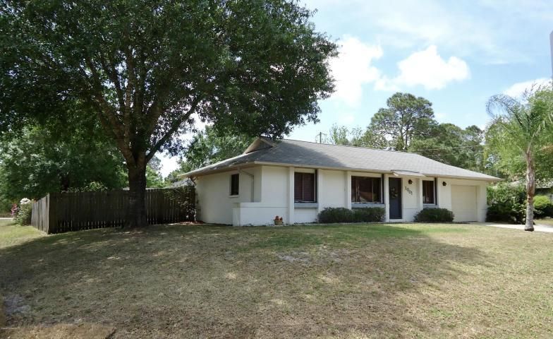 Recently Sold: $139,900 (2 beds, 2 baths, 1216 Square Feet)
