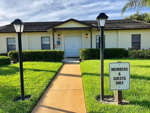 Recently Sold: $126,900 (2 beds, 2 baths, 1026 Square Feet)