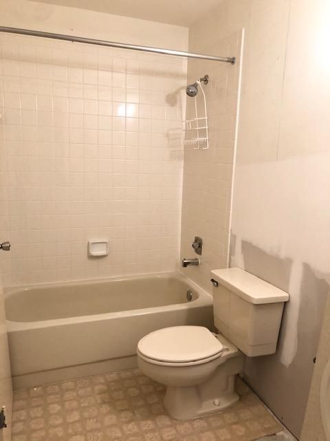 Vendido Recientemente: $126,900 (2 camas, 2 baños, 1026 Pies cuadrados)