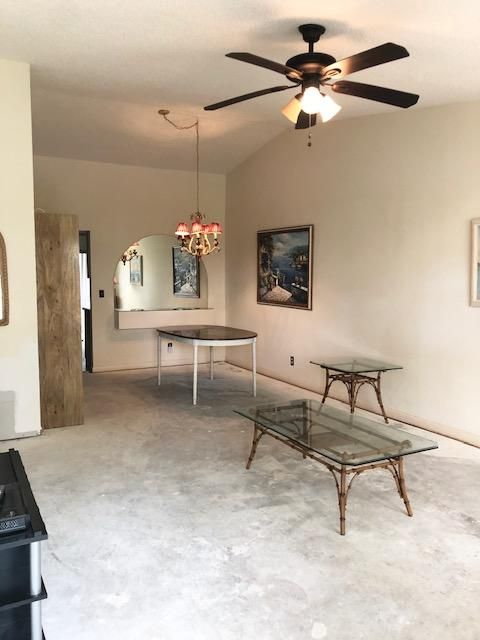 Recently Sold: $126,900 (2 beds, 2 baths, 1026 Square Feet)