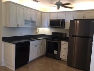 Recently Rented: $995 (1 beds, 1 baths, 631 Square Feet)