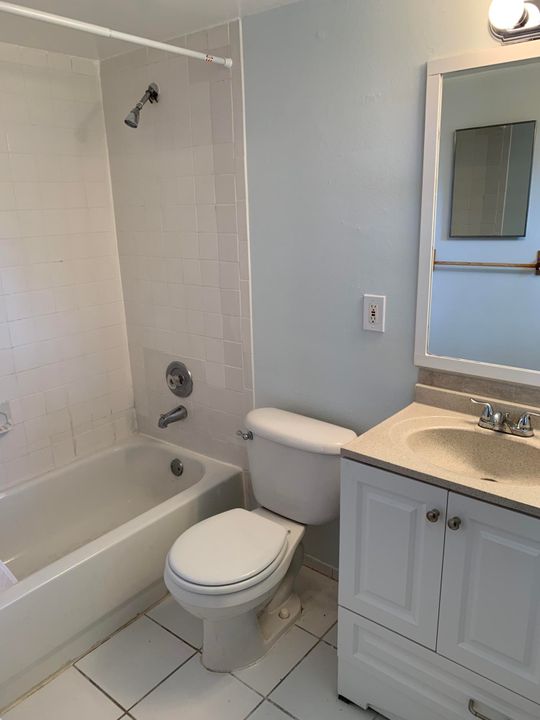 Recently Sold: $139,448 (1 beds, 1 baths, 636 Square Feet)