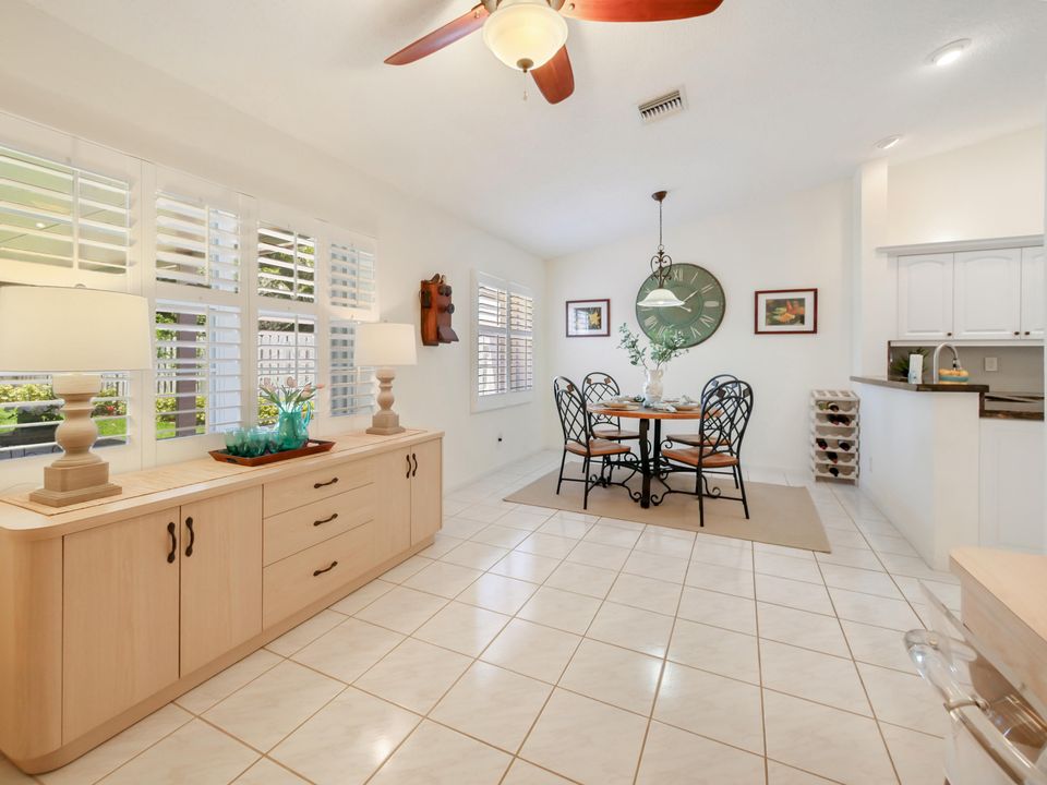 Recently Sold: $300,000 (2 beds, 2 baths, 1700 Square Feet)