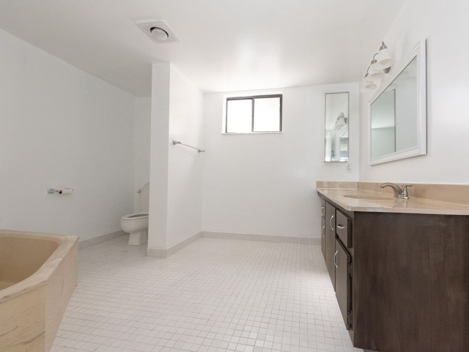 最近租的: $1,595 (2 贝兹, 2 浴室, 1428 平方英尺)