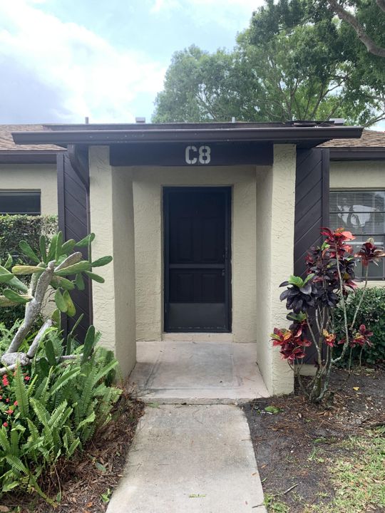 Recently Rented: $1,200 (2 beds, 2 baths, 1078 Square Feet)