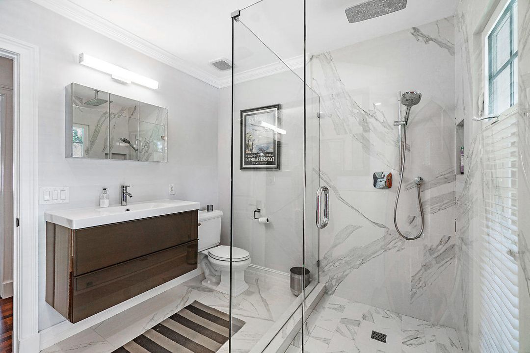 Недавно арендовано: $19,000 (4 спален, 5 ванн, 4427 Квадратных фут)