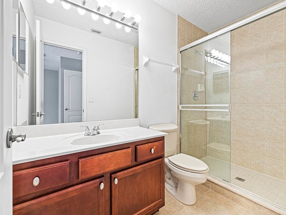 Недавно арендовано: $2,250 (3 спален, 3 ванн, 2562 Квадратных фут)