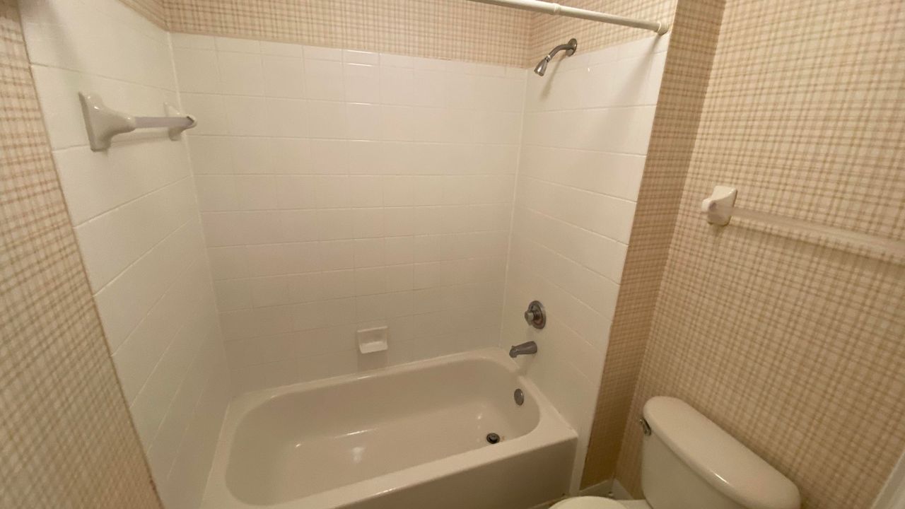 最近租的: $1,500 (3 贝兹, 2 浴室, 1369 平方英尺)