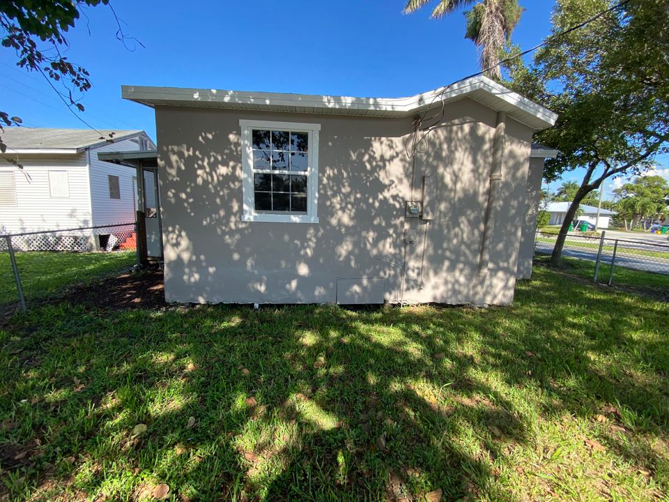 Recently Sold: $126,900 (3 beds, 2 baths, 1017 Square Feet)