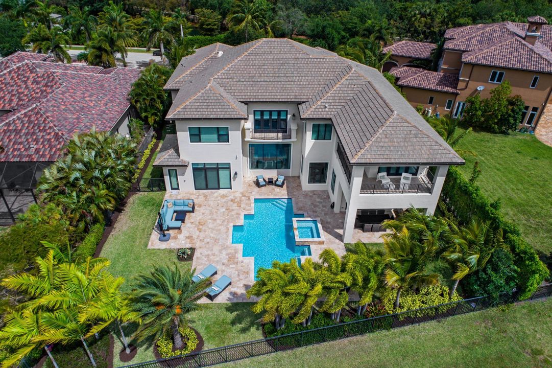 Vendido Recientemente: $3,250,000 (6 camas, 7 baños, 7518 Pies cuadrados)