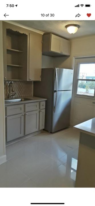 Recently Rented: $700 (3 beds, 1 baths, 786 Square Feet)