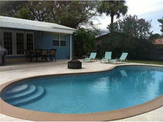 Recently Rented: $4,300 (3 beds, 3 baths, 2147 Square Feet)