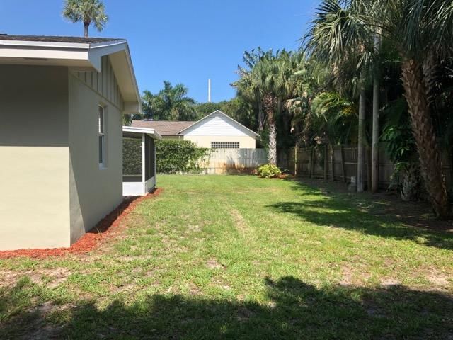 Recently Sold: $449,888 (3 beds, 2 baths, 1408 Square Feet)